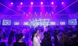 香城派对爆料视频,现场火爆，明星云集，精彩瞬间一网打尽！